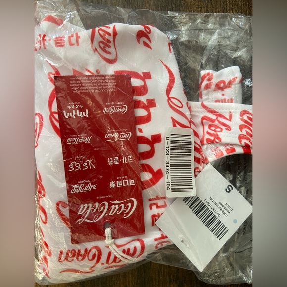 Forever 21 Coca Cola International Logo One Piece High Cut Swimsuit Size Small - Picture 4 of 7